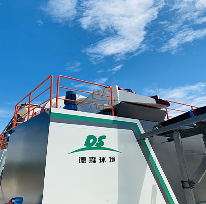 撬装式土壤淋洗设备运行现场 撬装式土壤淋洗设备运行现场